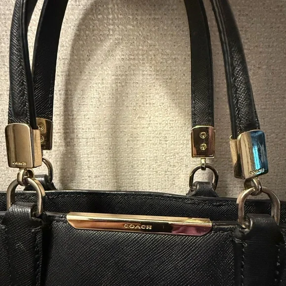 COACH Elegant Black Leather bag - Picture 2 of 6